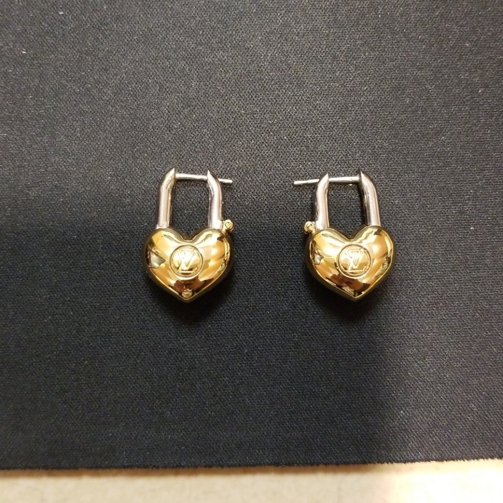 Crazy in Lock louis vuitton earrings